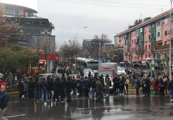 MENTOR KIKIA/ Të dashur studentë, është koha të thoni përse protestoni?