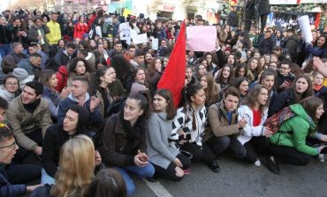 NAMIR LAPARDHAJA/ Protesta që duhet të merrte përpara Sistemin!