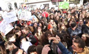 MOIKOM ZEQO/ Studentët dhe Mefistofelët