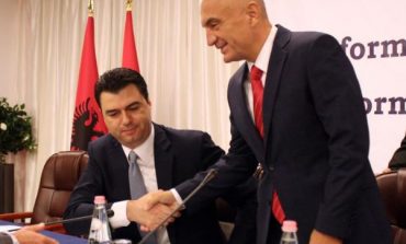 FLOGERT MUÇA/ Përçarësi i unitetit kombëtar dhe Lulzim Basha si zëdhënës