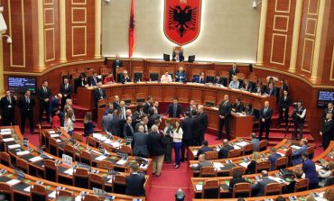 ILIR BEQAJ/ Politika shqiptare duhet të “rishpikë” veten