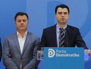 KRESHNIK SPAHIU/ Protesta e Bashës s'do largoj Ramën, por studentët
