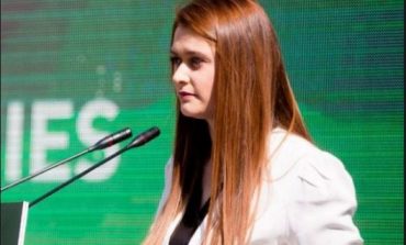 NEDA BALLUKU/ Shporruni o djaj, lirojini auditorët nga zinxhirët tuaj të ndryshkur!