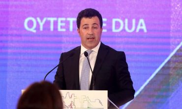 NIKO PELESHI/ Duhet të shkruajmë tregimin tonë
