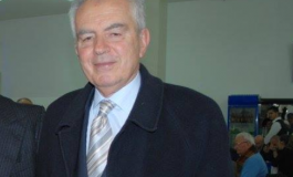 BASHKIM KOPLIKU/ Policia, performancë demokratke