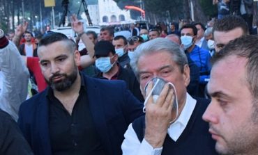 ZEF ZHUPA/ Rrëzimi i tretë i Sali Berishës