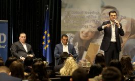 ANALIZA/ Politikë e vdekur, me të vdekurit
