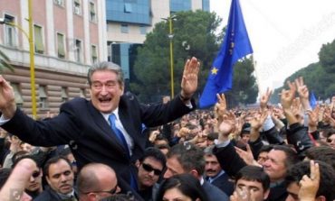 BEN ANDONI/ Viti ’97 dhe paradokset e Opozitës që mbajnë Ramën në pushtet