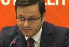PLARENT NDRECA/ Molotovi presidencial!
