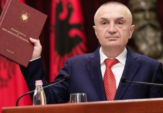 GAZMEND KAPLLANI/ Borati shqiptar po bën qesharak dhe gazetarinë greke