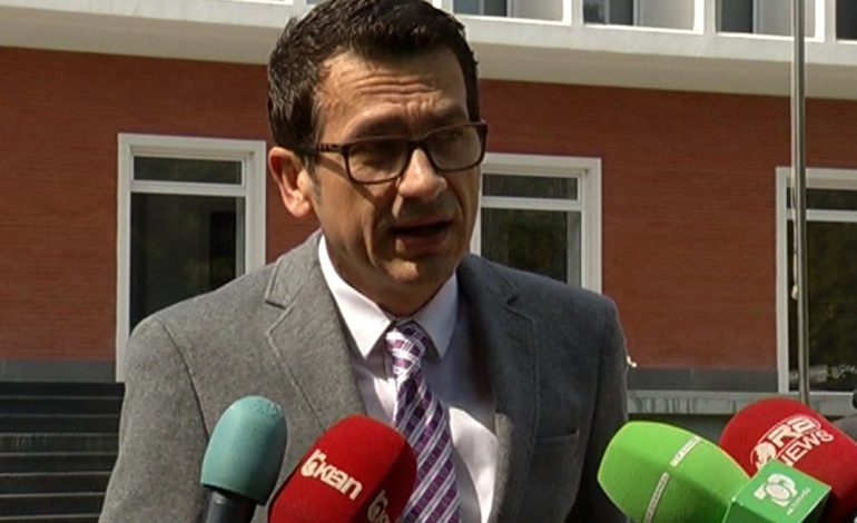 KRESHNIK SPAHIU/ Popull pa memorje