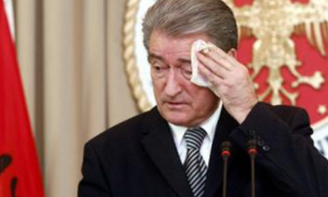 MERO BAZE/ Pse Berisha kërkon një frymë anti-franceze në Shqipëri?