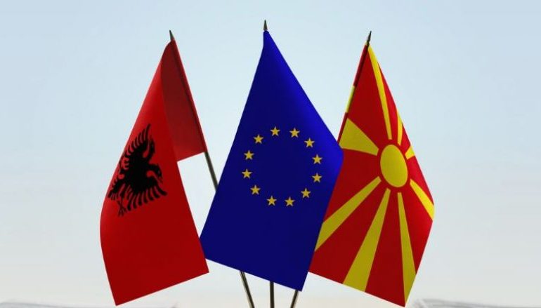 ENDRI KAJSIU/ Zhgënjimi i Shqipërisë, tradhëtia e Maqedonisë dhe një “laisez faire” për Rusinë
