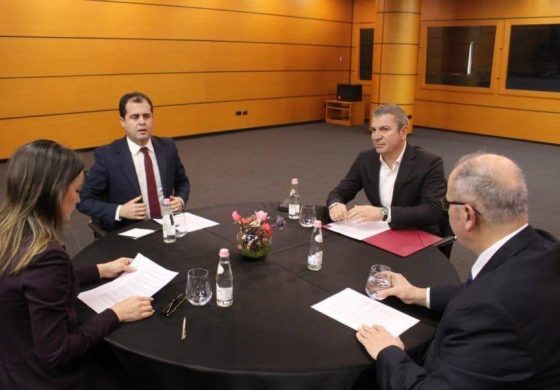 ASTRIT PATOZI/ Të gjithë në paqe duke u përgatitur për luftën