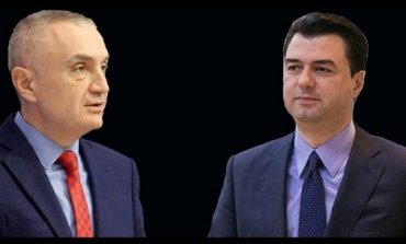 MERO BAZE/ Si dy plaka që mallkojnë: “S’keni për t’i gëzuar”