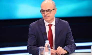 PETRO KOÇI/ Eni Vasili turpëroi padashje Lulzim Bashën