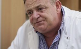 DR.ARBEN GJATA/ I dashur student, eja, t’i këmbejmë turnet së bashku!