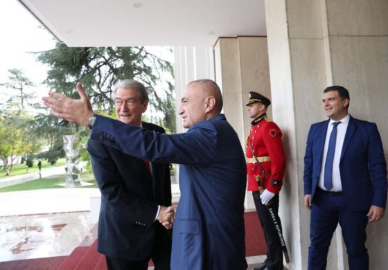 ILIR YZEIRI/ Oriental apo oksidental?