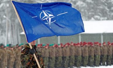 KRESHNIK SPAHIU/ NATO duhet të zgjohet, sepse “teshtima” kineze ka gjunjëzuar 30 kombet e saj