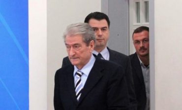 MERO BAZE/ Një opozitë e mërzitur nga lajmet e mira