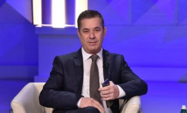 LORENC VANGJELI/ Dashuritë e shkuara që qahen sot, është koha që vritet në kohën e Coronavirusit