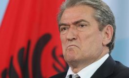 KRESHNIK SPAHIU/ Doktor, “burrat e shtetit” s’shajnë gazetarët, nga gratë dhe motrat