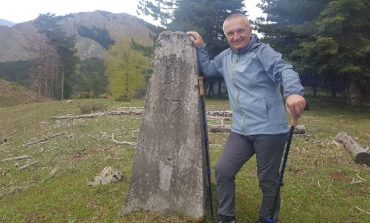 MERO BAZE/ Një shëtitje në boshllëk