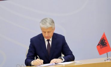 SANDËR LLESHAJ/ Po. Tek policët, qytetarët duhet të shohin Ministrin e Brendshëm