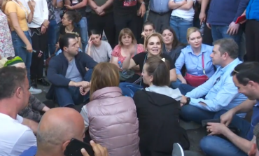 ENDRI KAJSIU/ Teatri pretekst dhe jo kauzë. 5 rastet që tregojnë hipokrizinë e PD-LSI