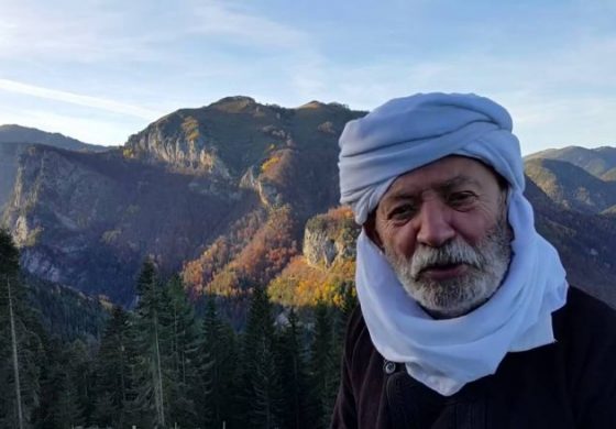 ÇUN LAJÇI/ Për çka po protestoni se po dukeni vërtetë qesharakë?