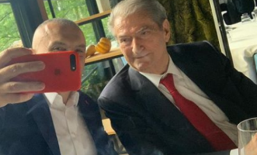 MERO BAZE/ Mesazhe dashurie dhe nostalgjie nga Lalzi