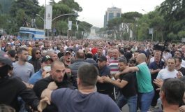 ERJUS MEZINI/ Teatri si sahan qensh