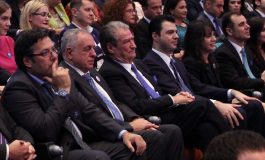 ARTUR AJAZI/ Dy fjalë, për ata që shkatërruan shtetin sa kishin pushtetin