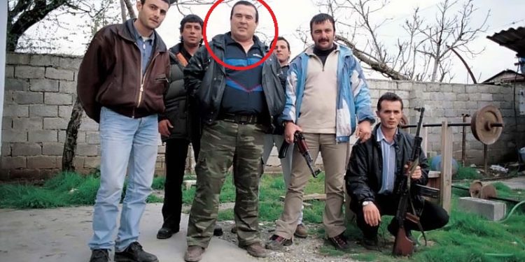 YLLI PATA/ Historia si nëpër filma e Nehat Kullës: Miku i kryeministrit, ku i biri “xhiroi” “La Casa del Papel”