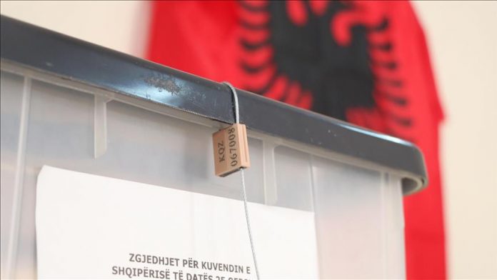 ENDRI KAJSIU/ Të keqinformosh duke “gjykuar”