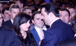 MENTOR KIKIA/ Unë them t'ia veshim edhe njëherë vellon Berishës...