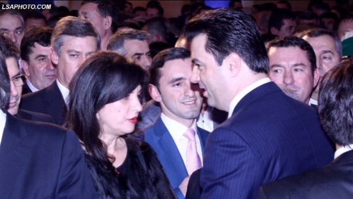 MENTOR KIKIA/ Unë them t’ia veshim edhe njëherë vellon Berishës…