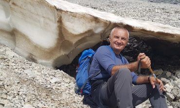 BLEDI LUMANI/ Një president qesharak dhe banal, që edhe të “vret”, edhe të tall pastaj