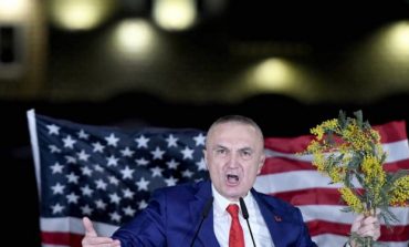 MERO BAZE/ Ilir Meta ka filluar të sillet si President i shkarkuar