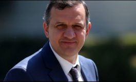 ILIR BEQAJ/ PD kërkon akses të barabartë në shëndetësi dhe prezantimin e bën nga një… klinikë private