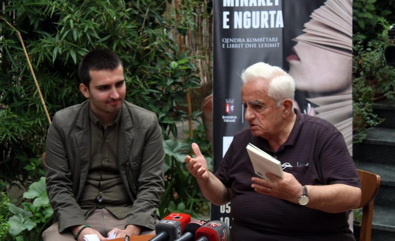 LUM GASHI/ 21 vjet më parë erdha në Shqipëri si fëmijë refugjat, ndërkaq sot po vij i lirë (FOTO)