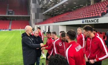 ASTRIT PATOZI/ Mos u ankoni kot për fushën e Air Albania