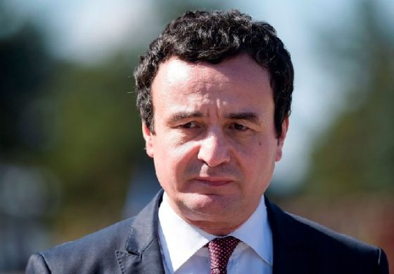 MERO BAZE/ Një delirant populist dhe dy presidentë pa popull