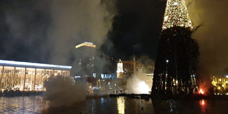 ARTUR AJAZI/ Degradimi i planifikuar i Partisë Demokratike