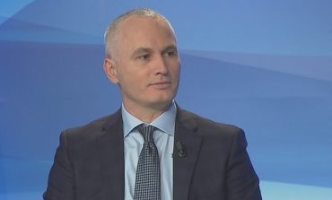 ALBERT NIKOLLA/ Ligjërimi i urisë prej ajthit të PD-së dhe disa shifra interesante mbi varfërinë