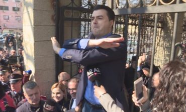 ENDRI KAJSIU/ Vaksina tregoi se Lulzim Basha duhet të largohet nga politika