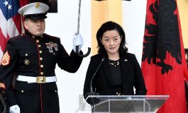 MERO BAZE/ Ambasadorja e SHBA, nuk e ka me Tom Doshin