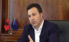 NIKO PELESHI/ Të rinjtë e heshtur të së nesërmes
