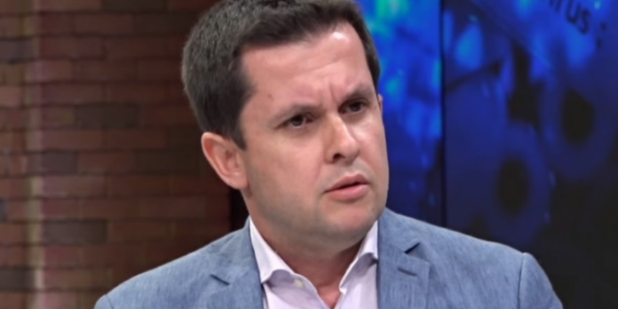 ARDIT RADA/ Mos e bëni vaksinën! Kur edhe mjekët bëhen pjesë e tam-tamit elektoral…