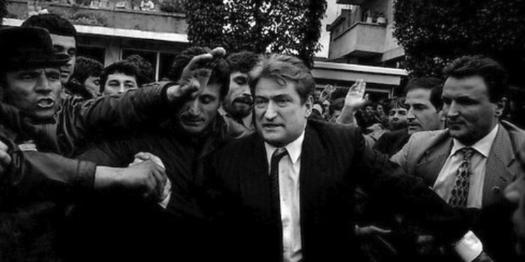 ARTUR AJAZI/ Ç’më kujtove Berishën e vitit 1994…